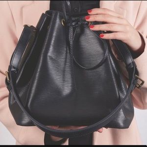 Louis Vuitton large Epi bucked Guc no bundles